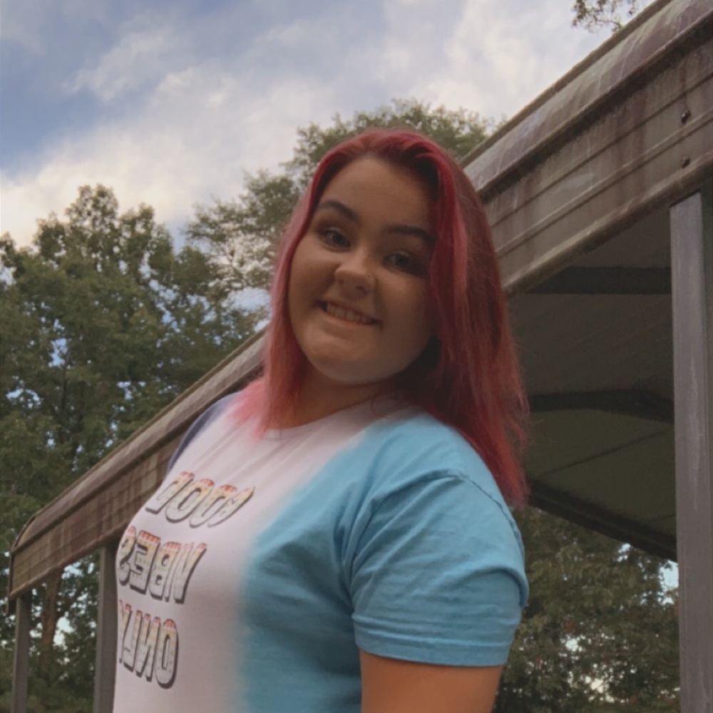 Meet your Posher, Caitlyn